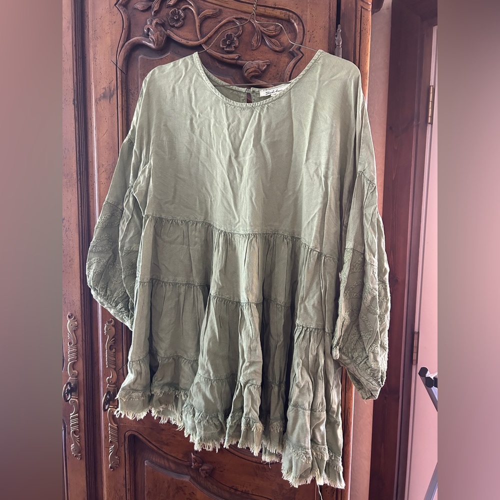 Solitaire Olive Green Tiered Boho Tunic